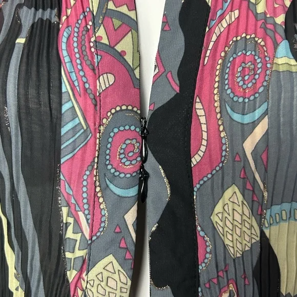 Womens Black Multi-Color Patterned Button-Front Top - Picture 8 of 11